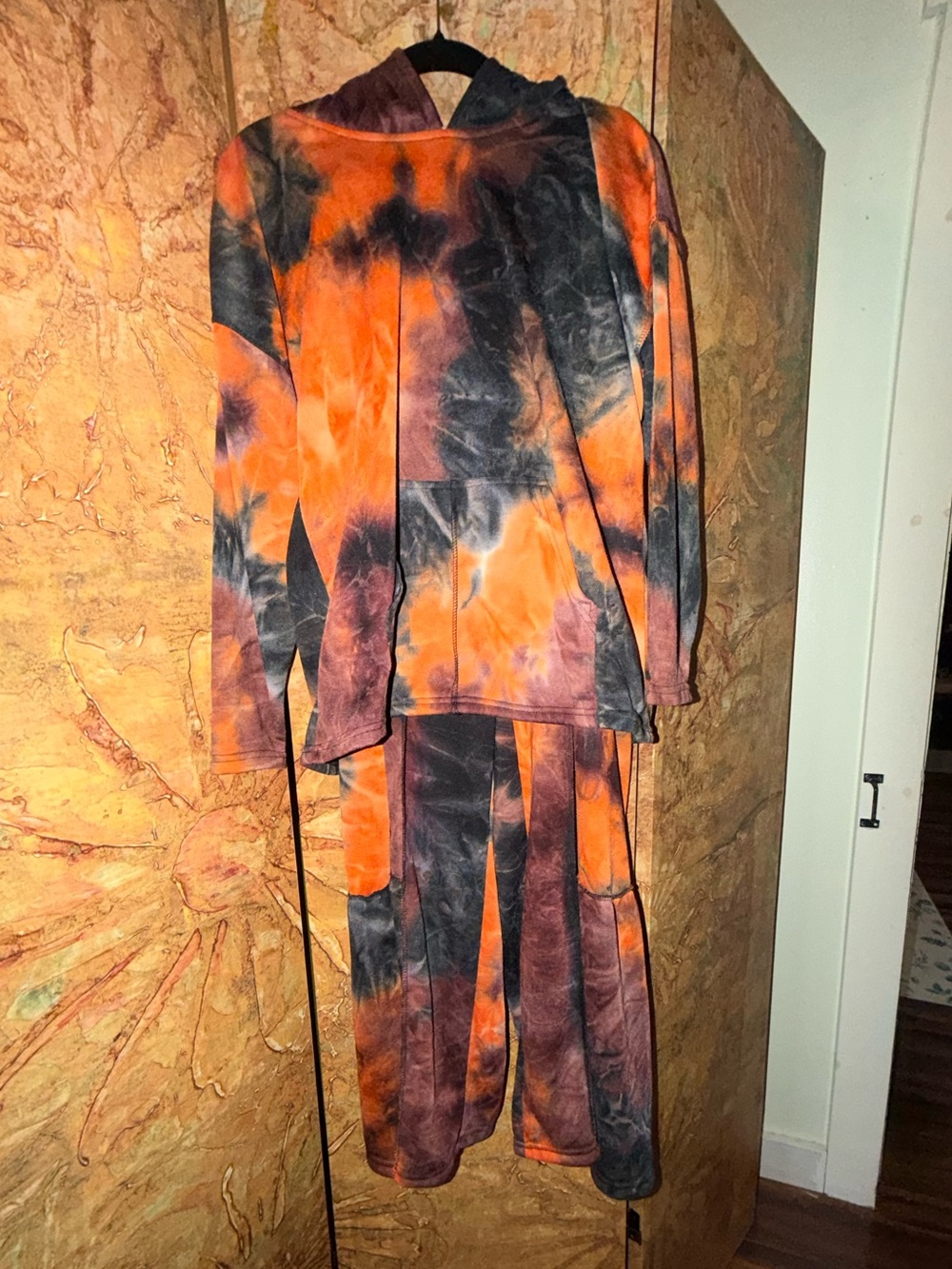 Yak & Yeti Lounge Set NWT